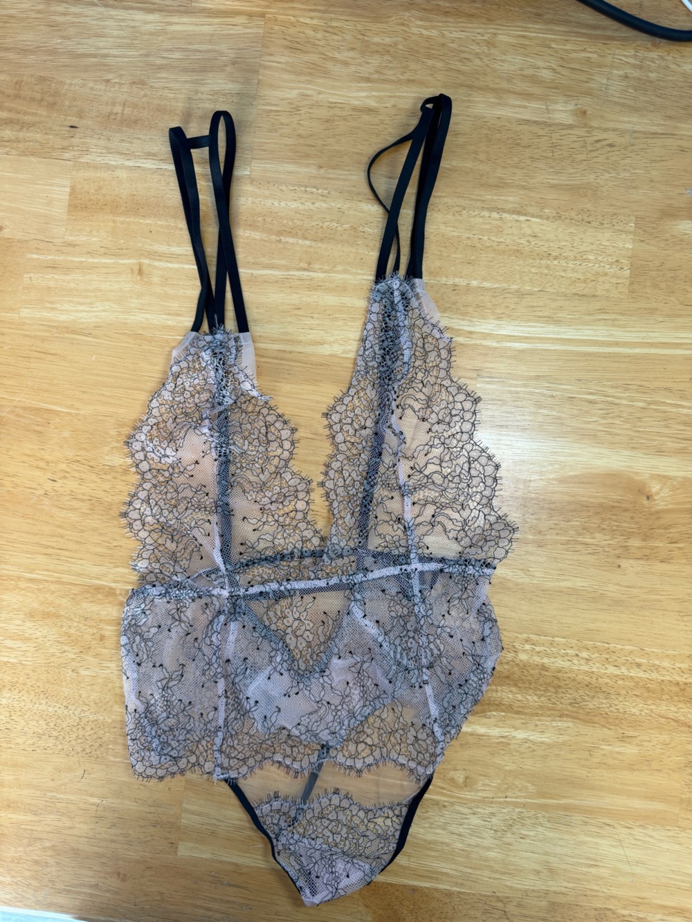 Victoria’s Secret Lace Teddy - Size Small
